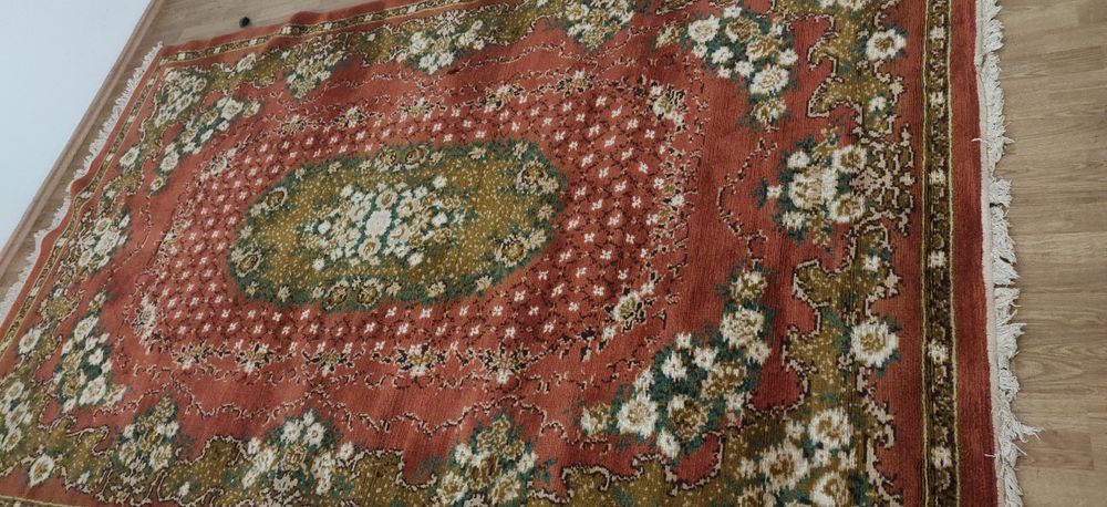 Vând covor persan de Cisnădie