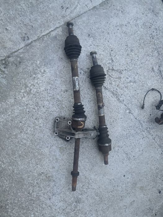 Planetara stanga /dreapta  citroen c4  1.6 16 v