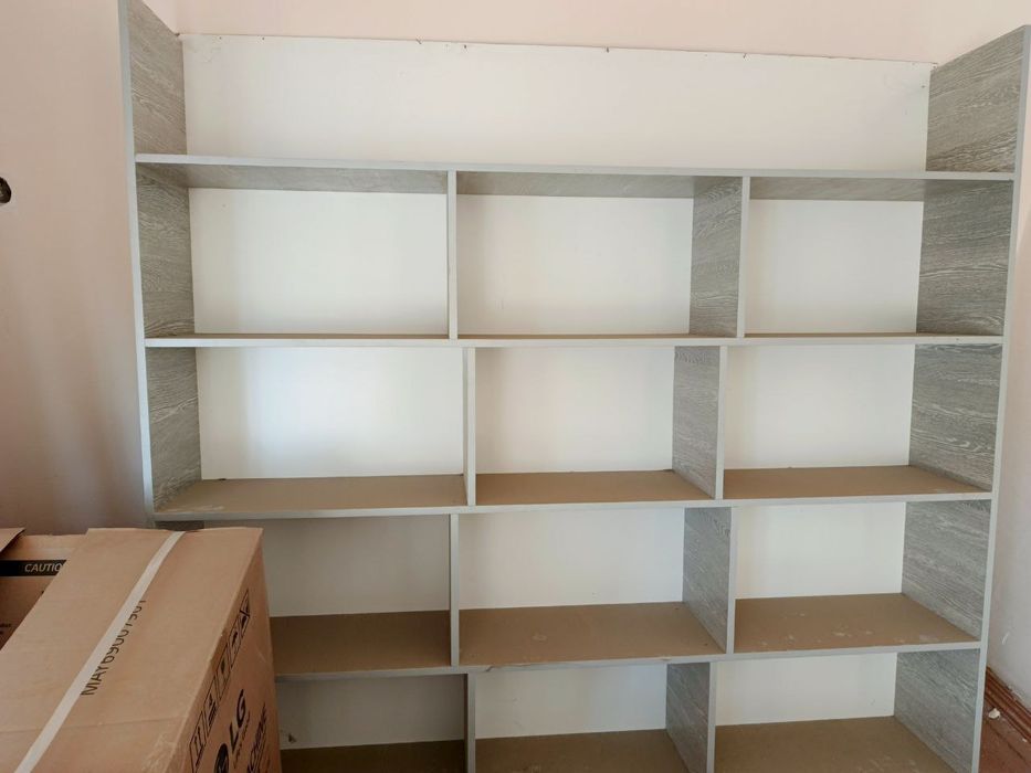 Magazin uchun mebellar