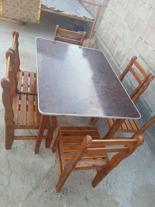 Стол стул 6 кишилик сотилади