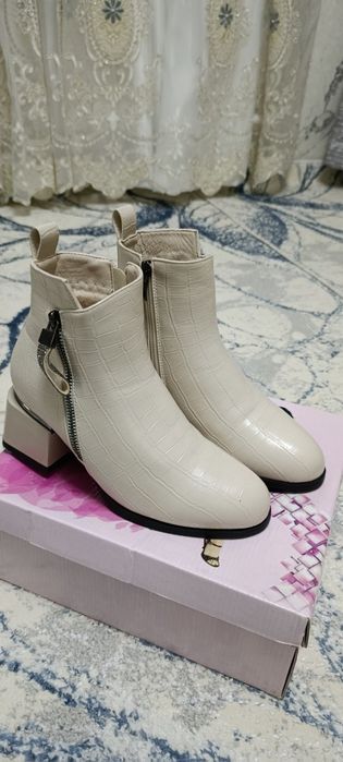 Qishki etik holati ideal kiyilmagan