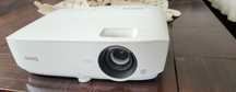 Proiector Benq aproape nou