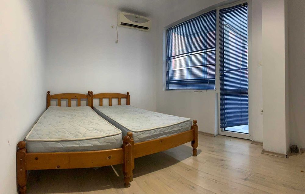 Дава се под наем Тристаен апартамент в Бургас, Възраждане - 105 кв.м за 114.75 € - Снимка #9