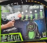 Joc Dark shoot cu pistol