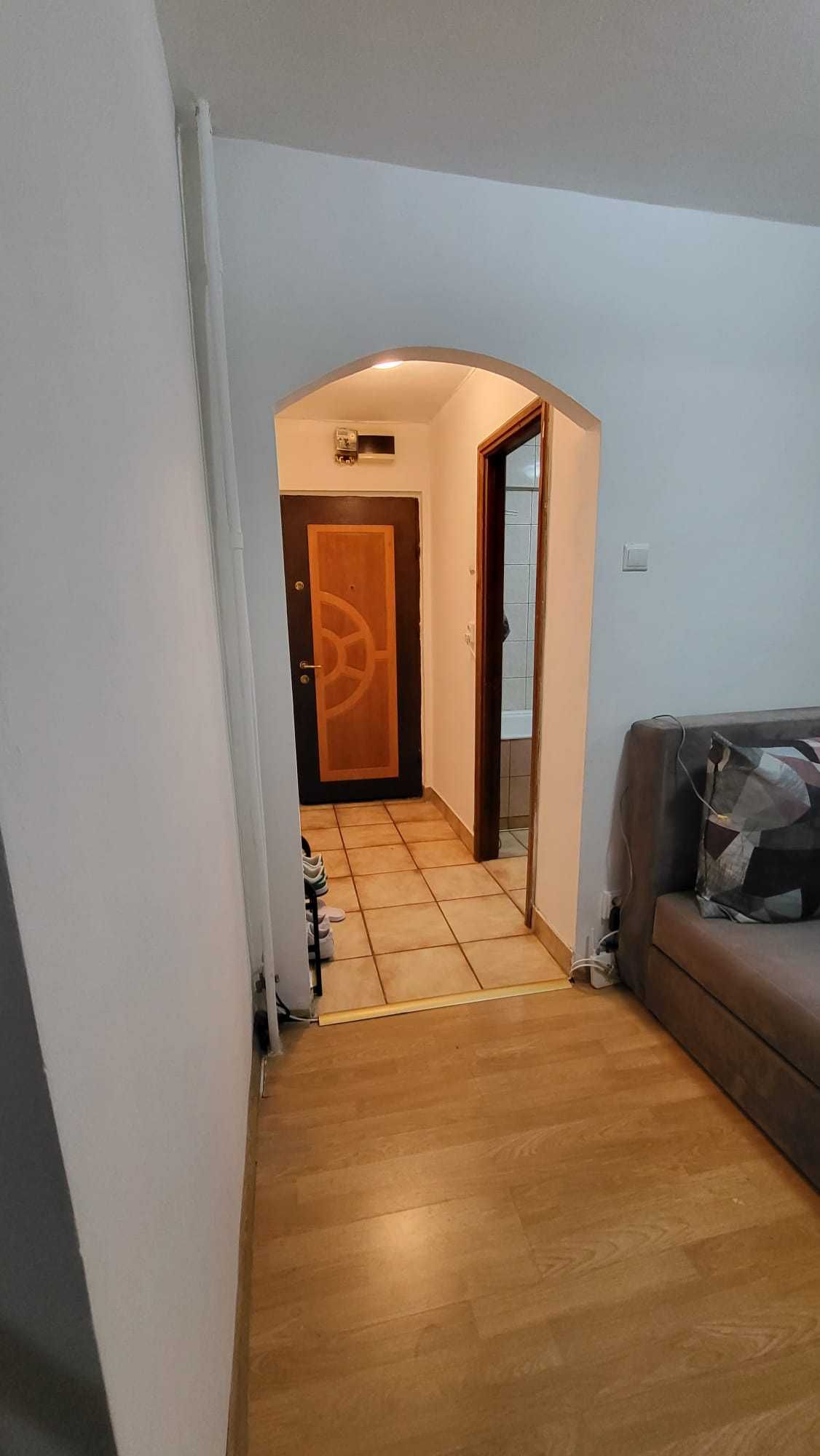 Sect 6 -Inchiriez apartament 2 camere metrou Lujerului 400 euro