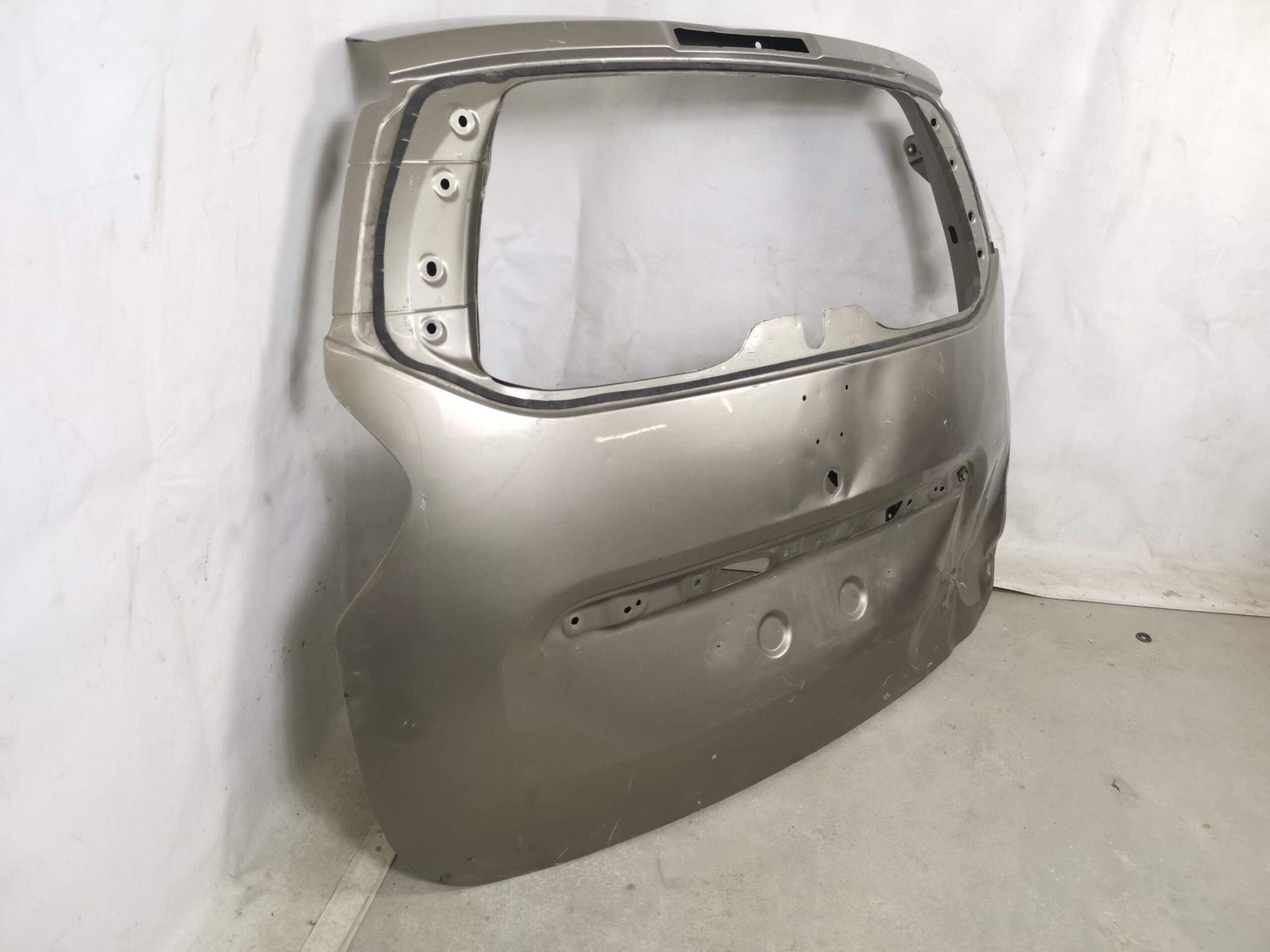 Haion Capota Portbagaj Dacia  Lodgy 1 2013 2014 2015 2016 2017 2018 20