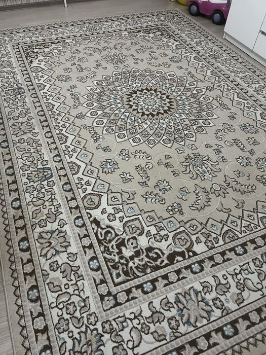 Продам            ковер