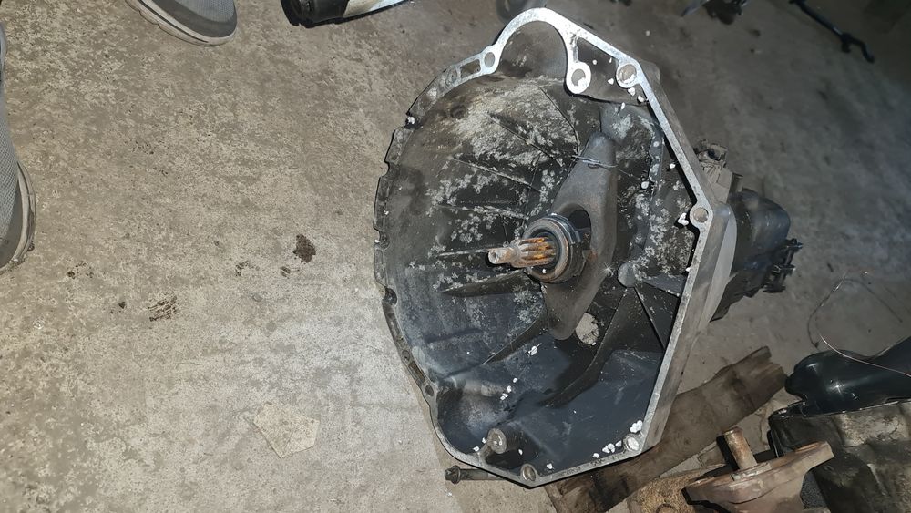 Vand cutiie viiteze MANUALA V8 pentru Bmw e39,e38 3.5i v8 4.0i 4.4i