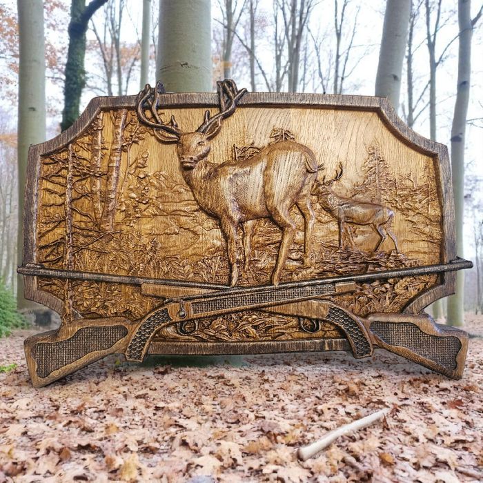 Дърворезби, Икони и дървени изделия