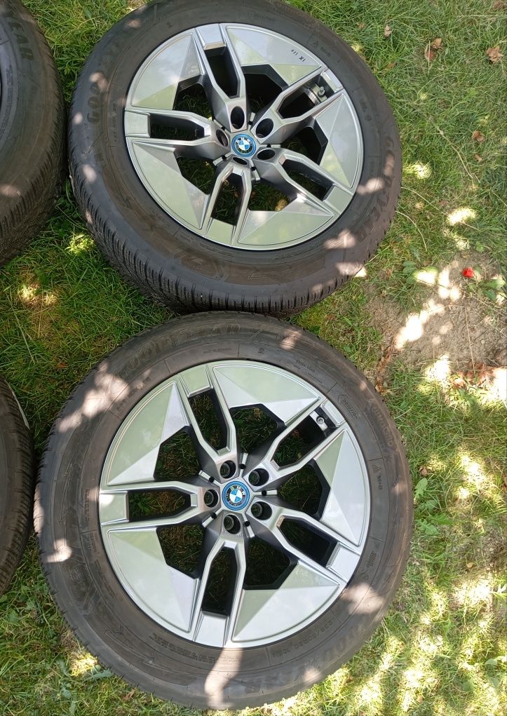 20"Оригинални джанти с зимни гуми BMW iX 20