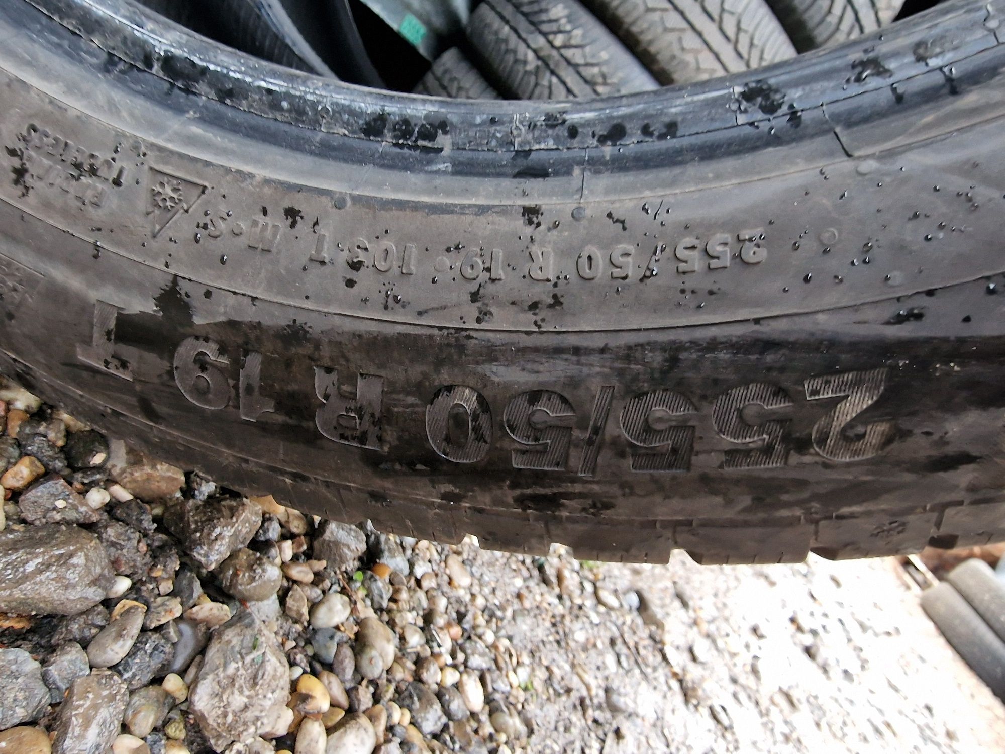 Anvelope 255/50R19 marca Continental,M+S