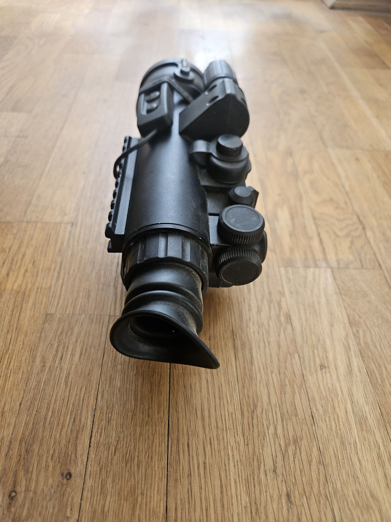 Аналогова оптика за нощно виждане gen1 Yukon Santinel 2.5x50