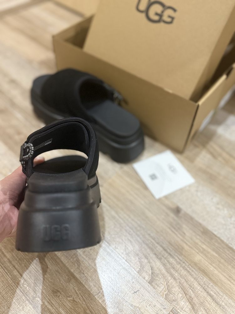 Сандали (чехли) UGG