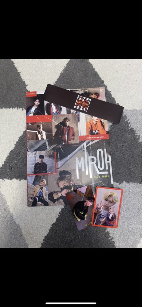 Stray Kids album MIROH