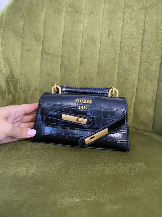 Geanta mini Guess