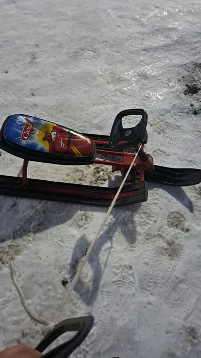 Продам санки в хорошем состоянии