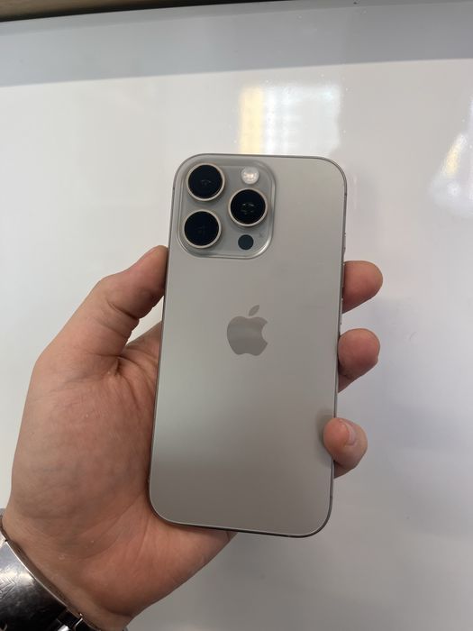 Продам iPhone 16 Pro