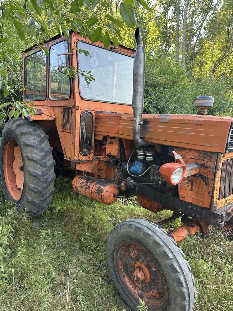 Tractor utb 650