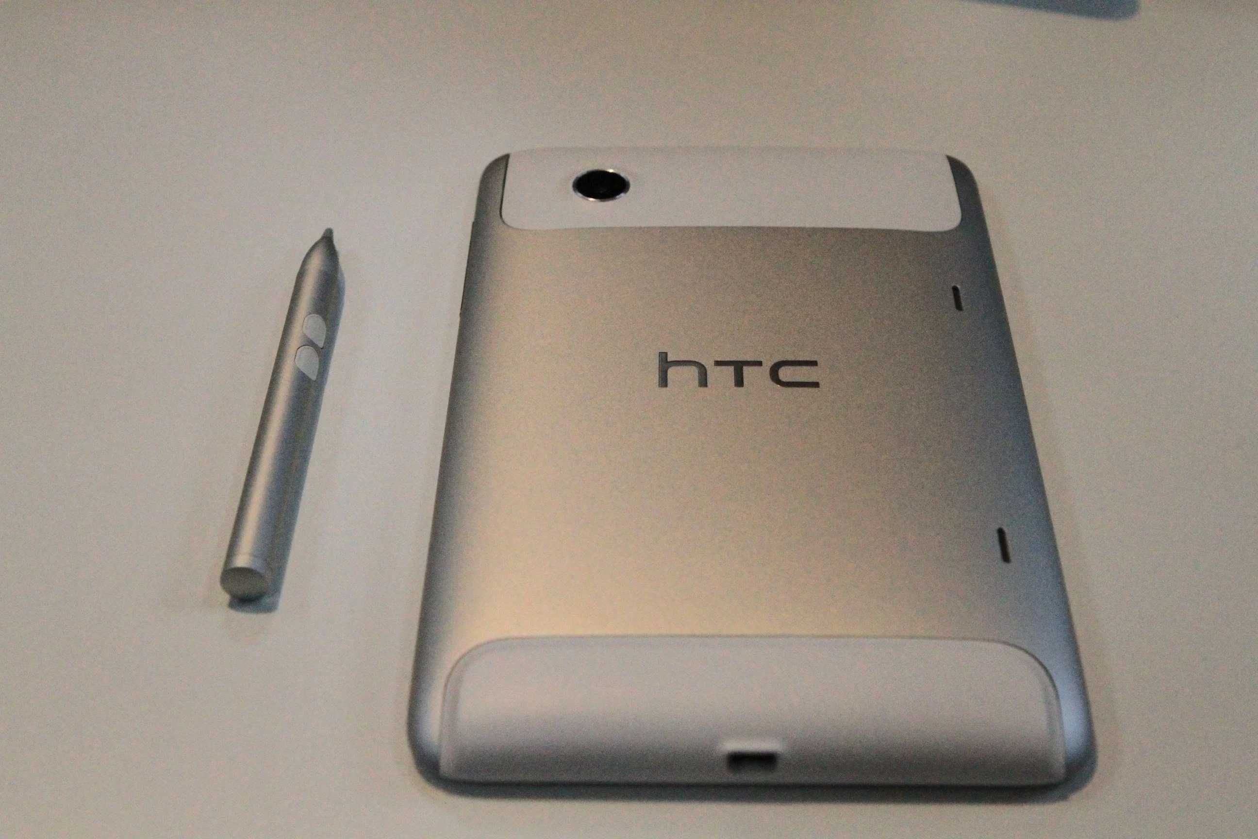 Планшет HTC Flyer с ручкой