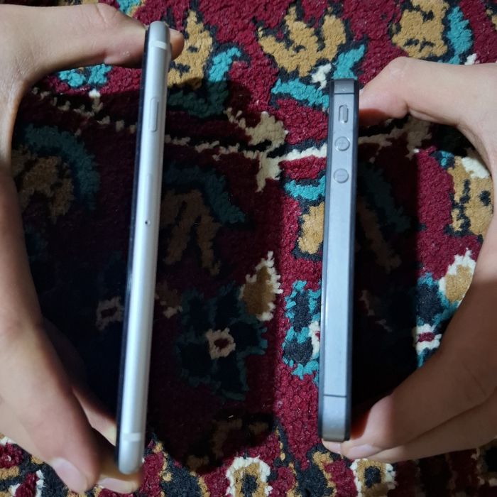 В отличном состояний iphone se2020 iphone 4s