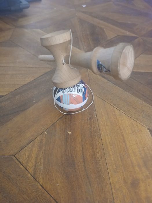 kendama krom noia 4