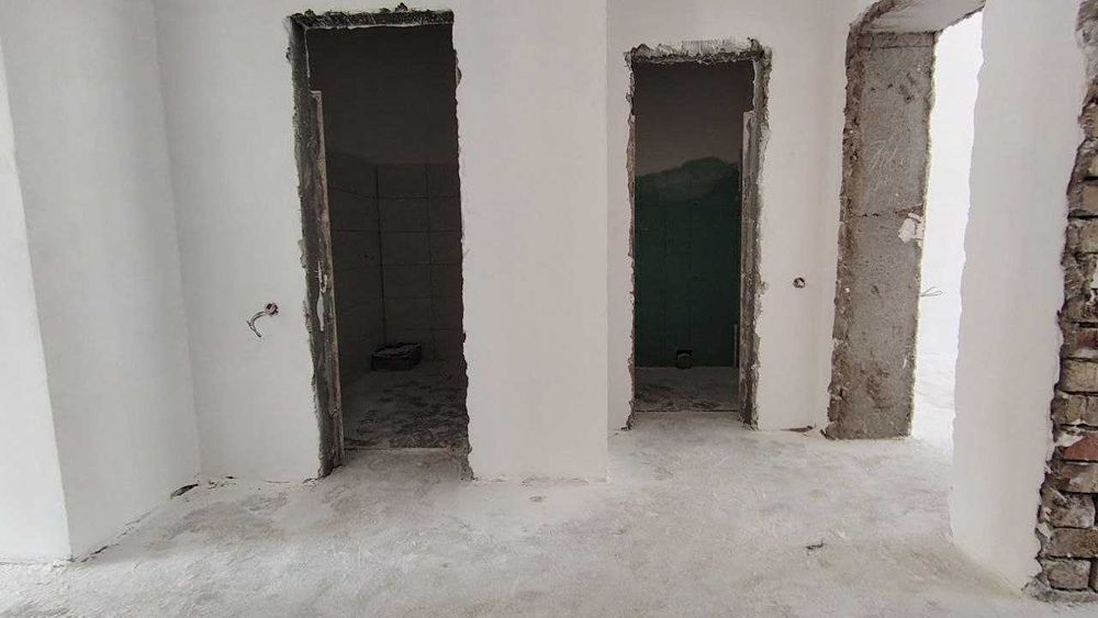 Продаю 4х комнатную квартиру 121 кв White Box.От метро 3км