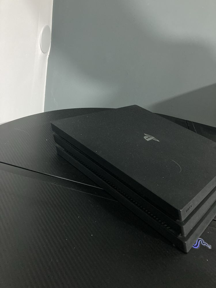 Playstation 4 pro СПЕШНО!!
