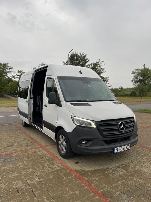 Mercedes Sprinter Tourer 319 CDI 8+1