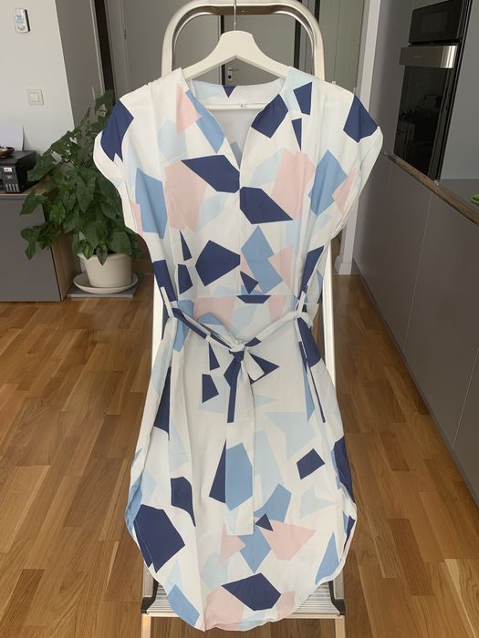 Rochie dama, masura L, similar 42-44.