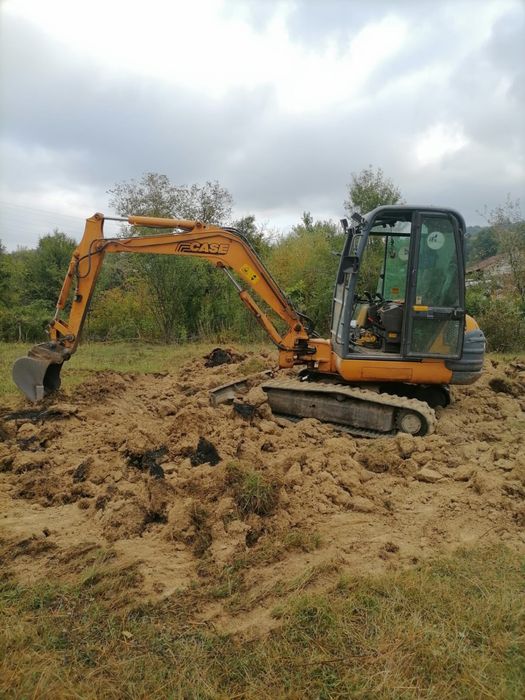 Vand excavator / miniexcavator Case 3,5 tone