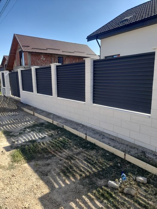 Construim garduri și porti