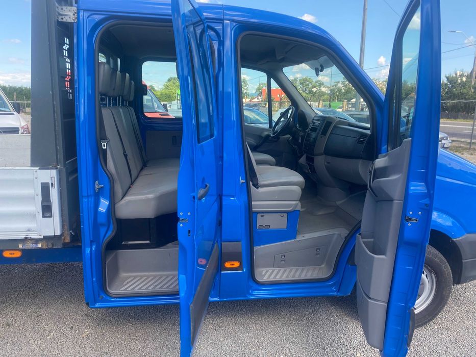 VW Crafter 2.5 tdi, 7 locuri,lada 3.50 ,