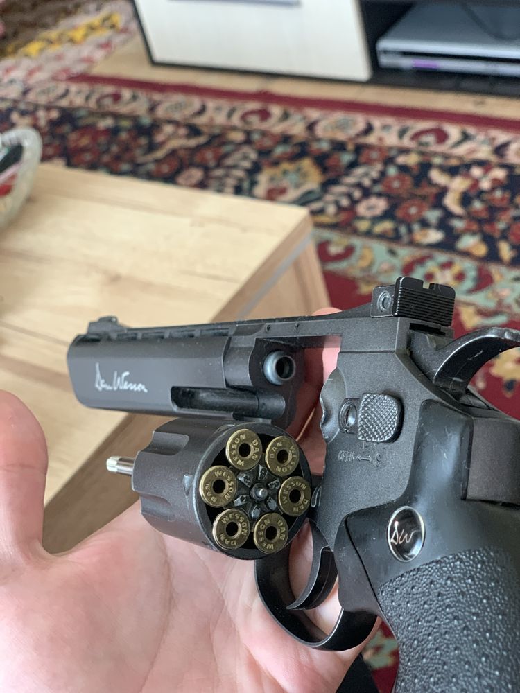 Revolver Airsoft Dan Wesson 6" + Toc Inclus