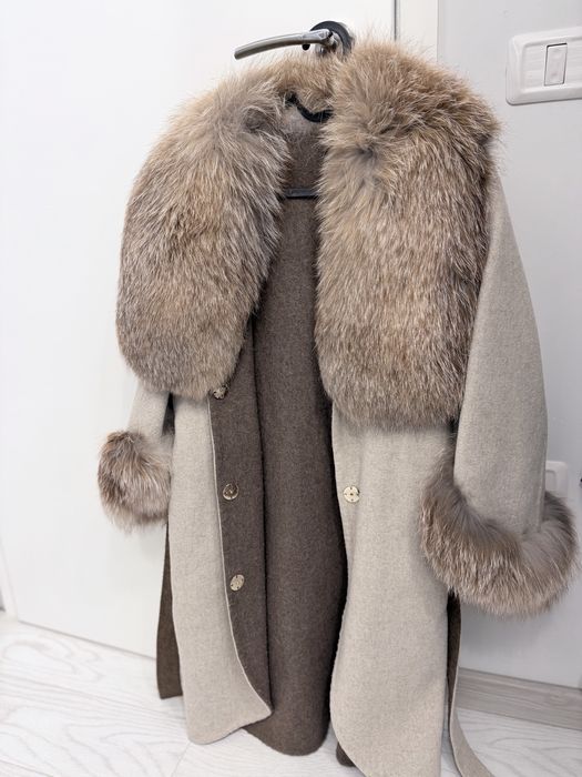 Palton Superb cu Blană naturală de Vulpe