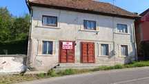 Vând casă în sat Arini, comuna Măieruș, județul Brașov. 32000€ Neg.