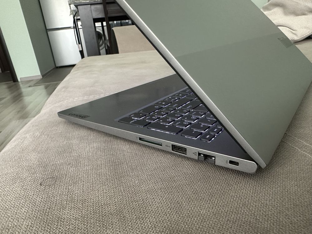 Лаптоп Lenovo ThinkBook 15 Gen 2, i5-11th, 8GB RAM, 512GB SSD