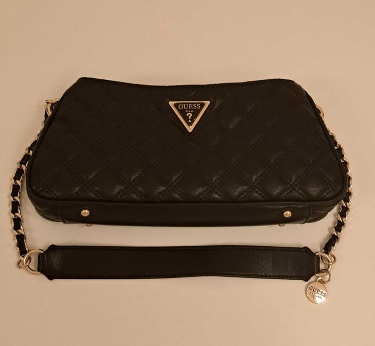 Дамска чанта Guess