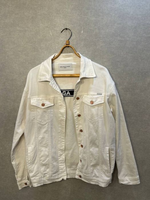 Белая джинсовая куртка balenciaga paris