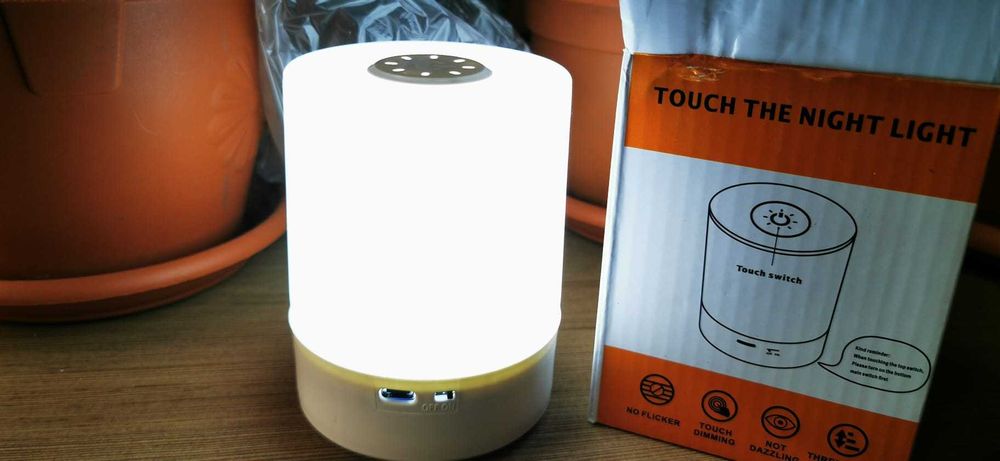 Veioza Lampa veghe touch 3 temperaturi de culoare Cadou Craciun Brad