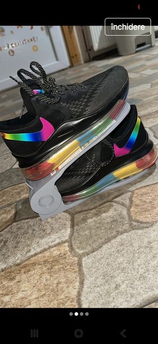 Adidasi  nike noi