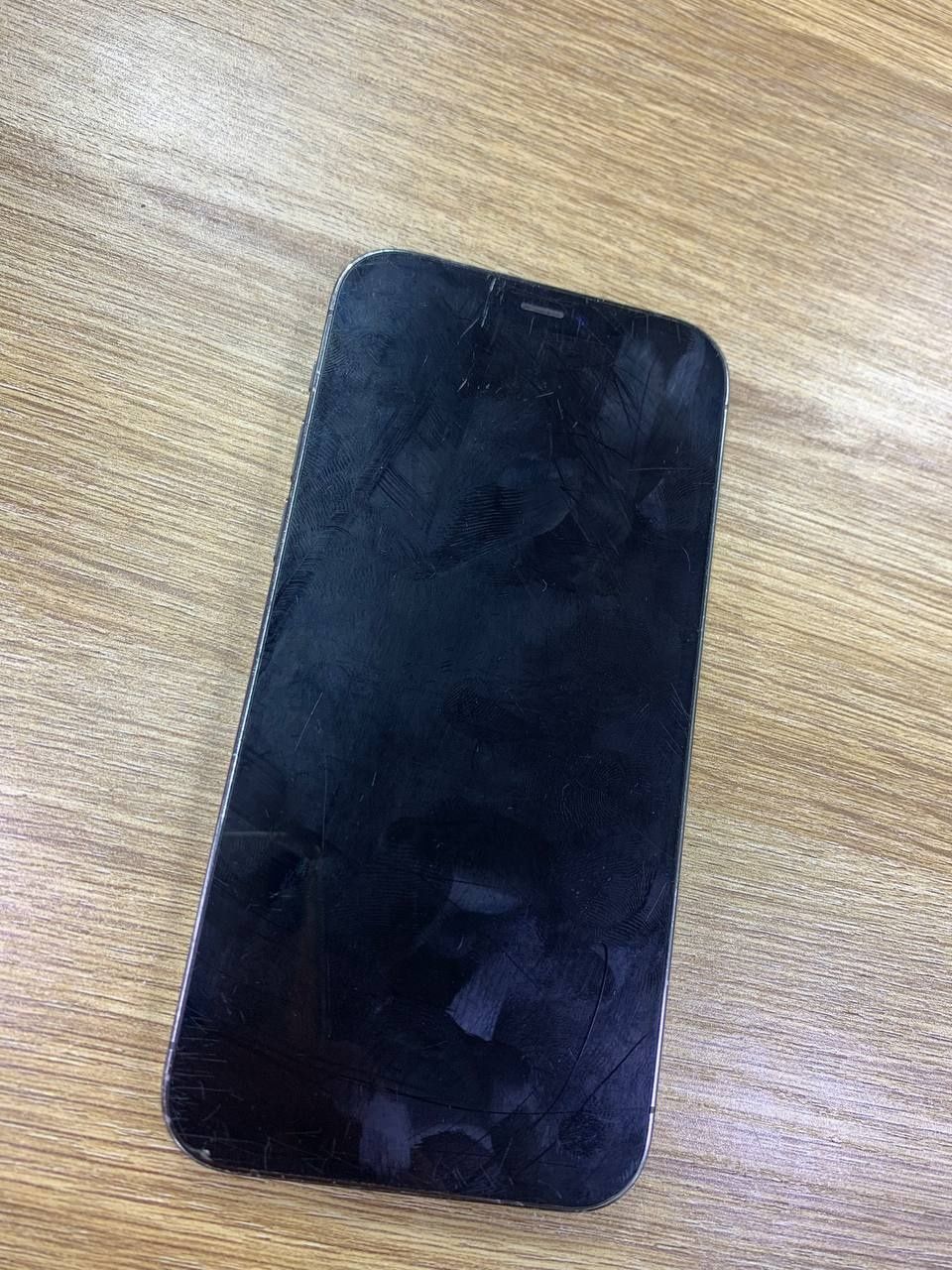 Iphone 12 pro iclodga tuwgan zapchasga