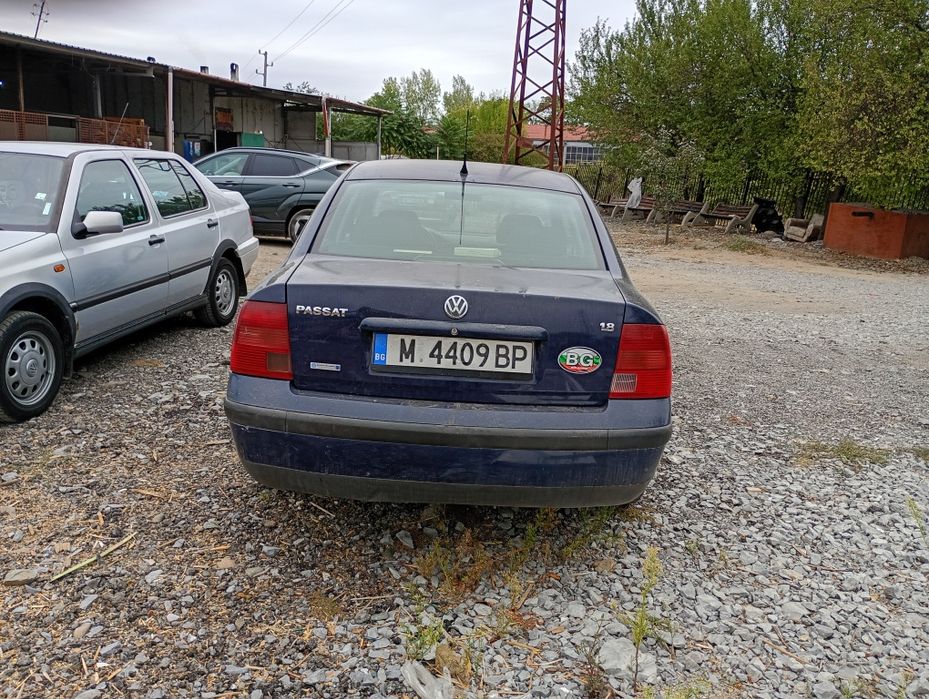 Pasat 1.8 бензин