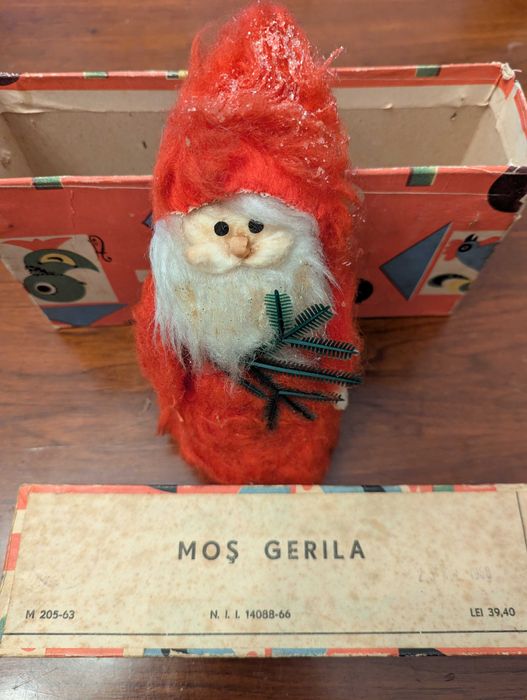 Mos Gerilă, un Mos Crăciun sub acoperire, din "epoca de aur"