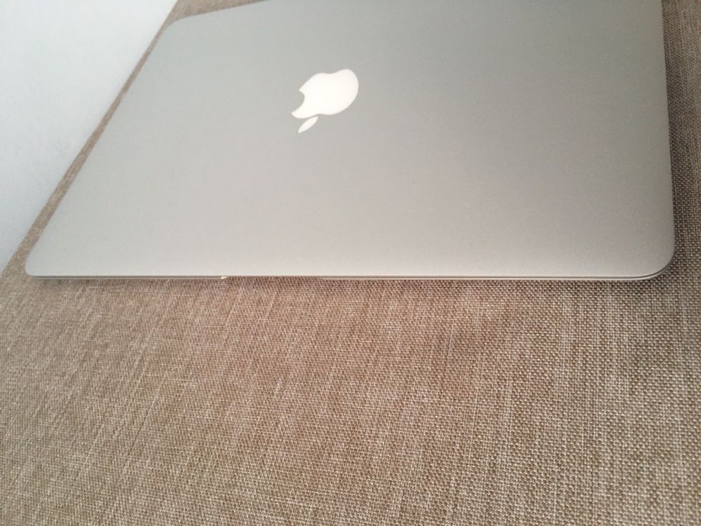 Лаптоп Apple Macbook Air 2014 - 128gb