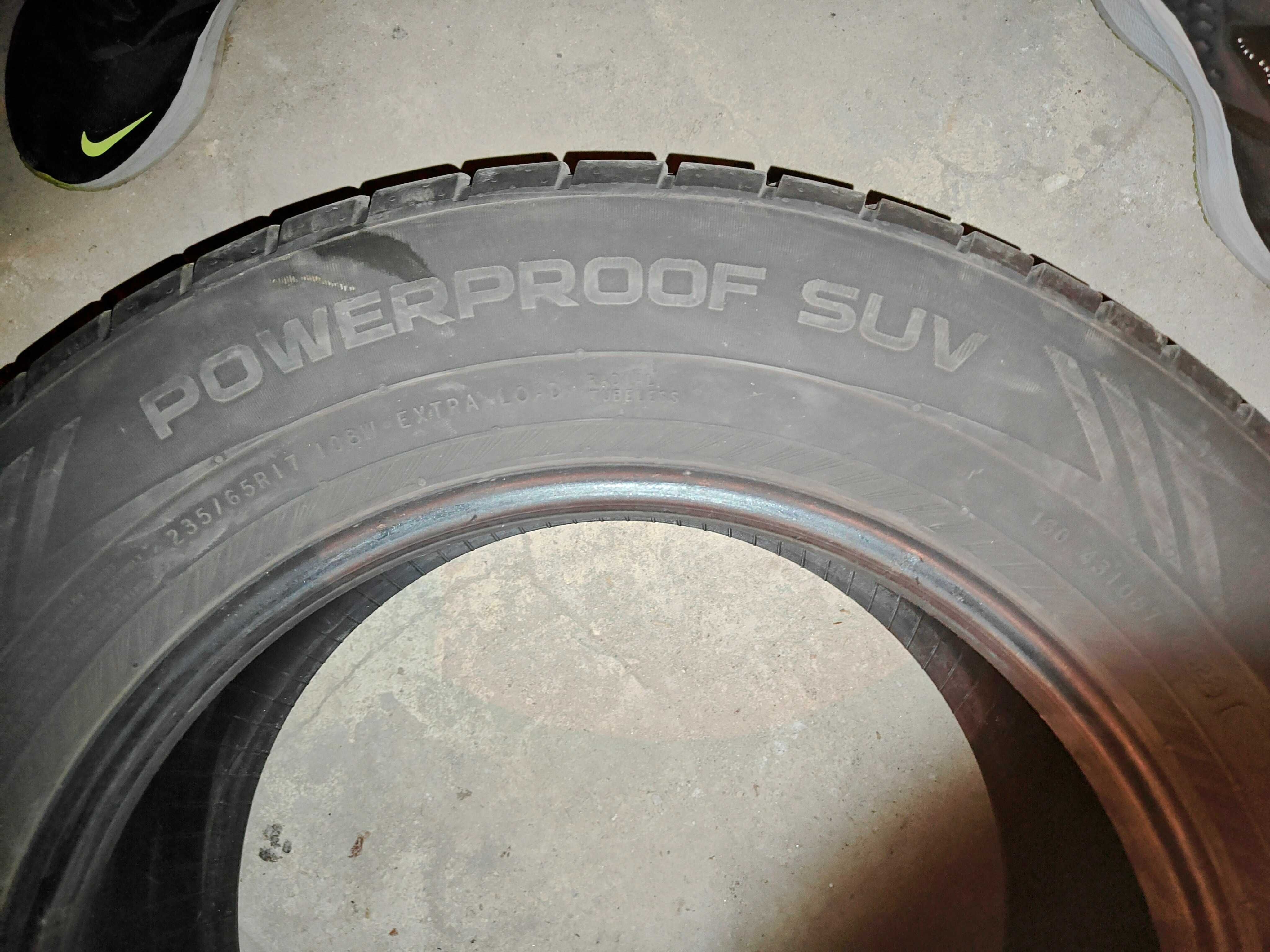 Продавам гуми NOKIAN POWERPROOF SUV 235/65/17