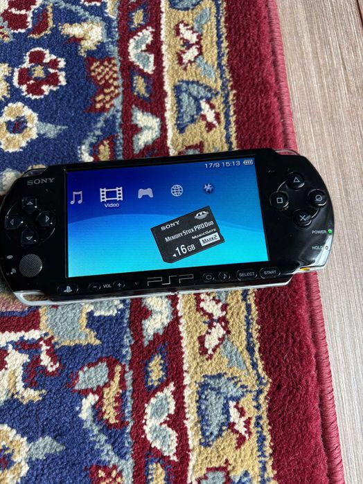 consola Sony PSP (Playstation Portabil) in stare foarte buna