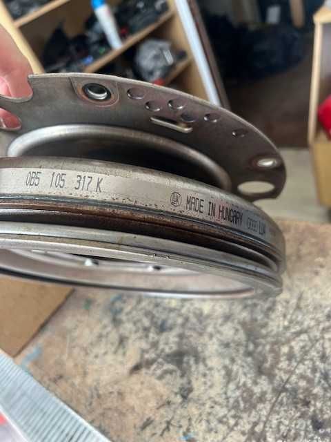 Volanta cutie automata Audi A4 A5 A6 4G A7 3.0 TDI cod 0B5105317K