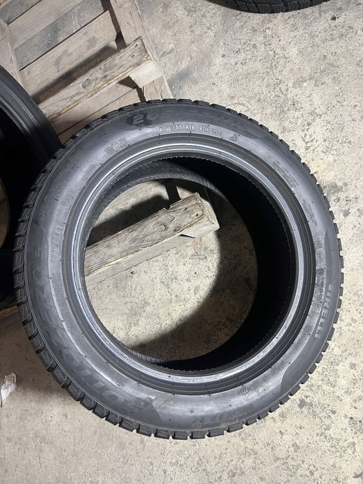 2 anvelope de iarna 205/55/16 pirelli runflat!