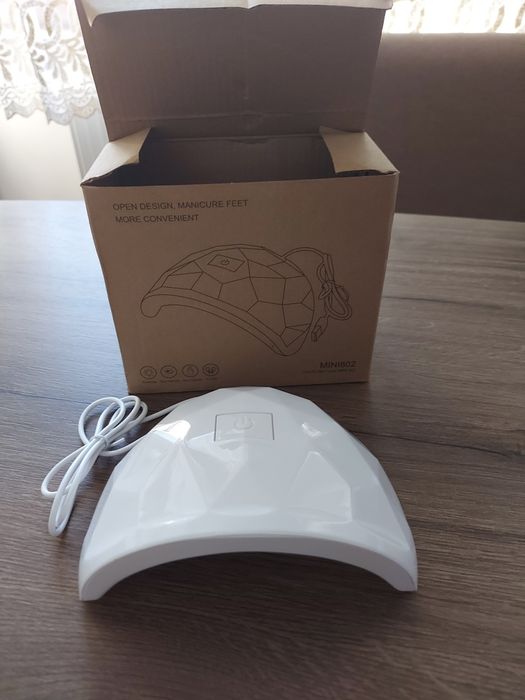 Lampă de unghii nou