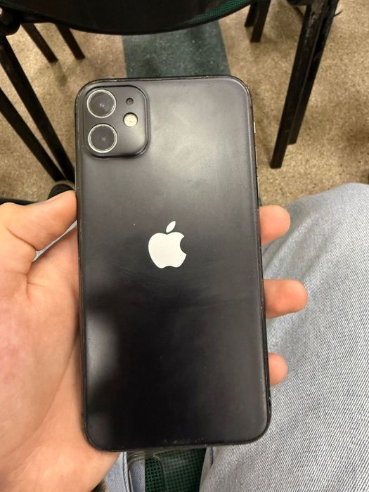 Продам iPhone 11